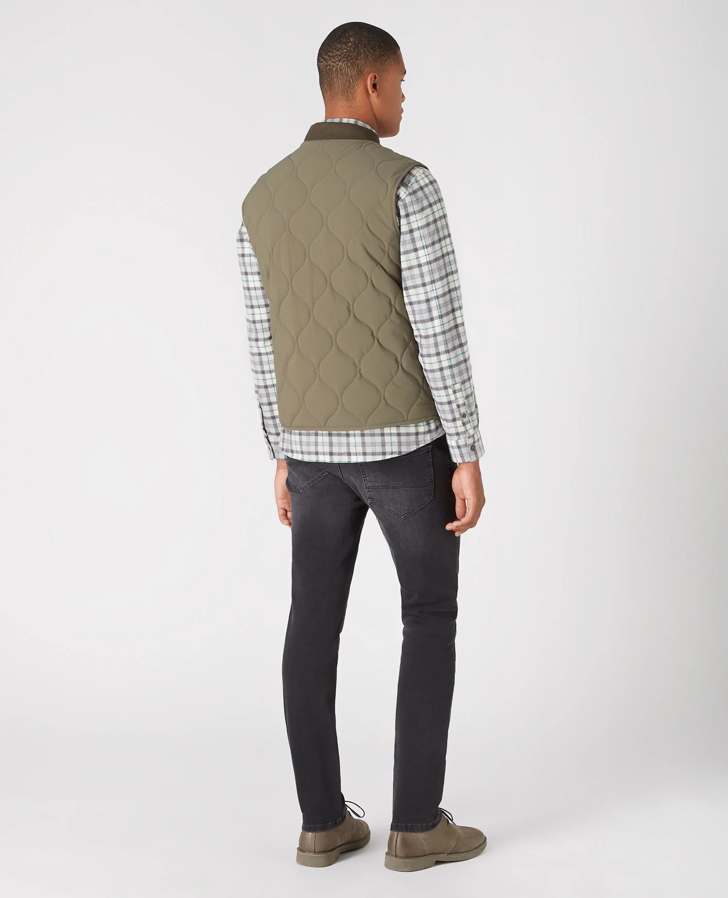 Lightweight Quilted Gilet - Image 3