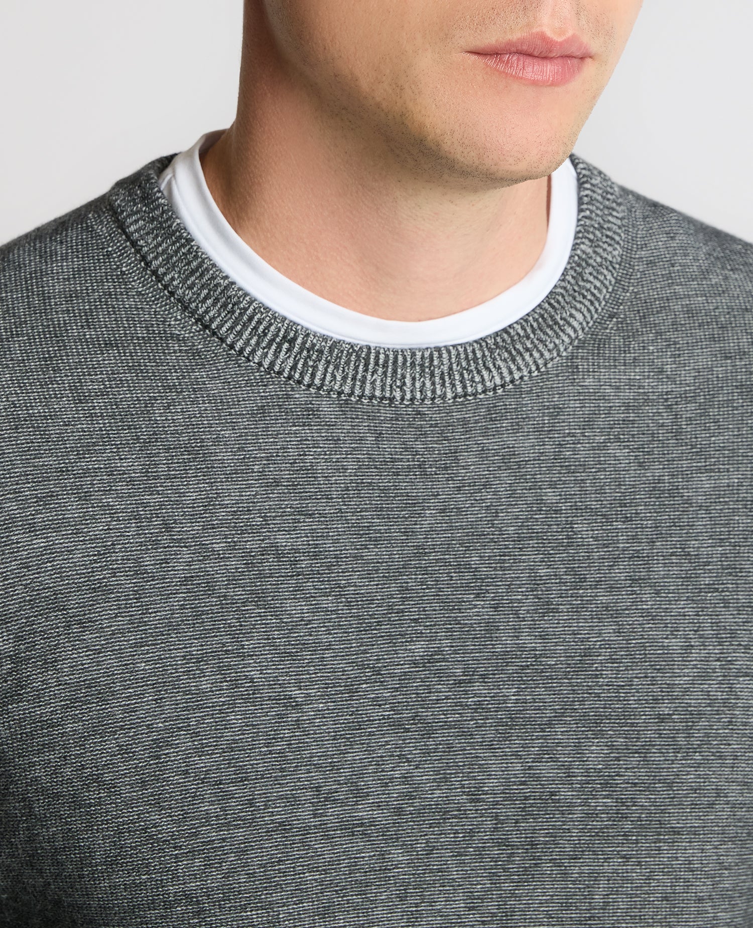 Two-Tone Knit Sweater - Image 4