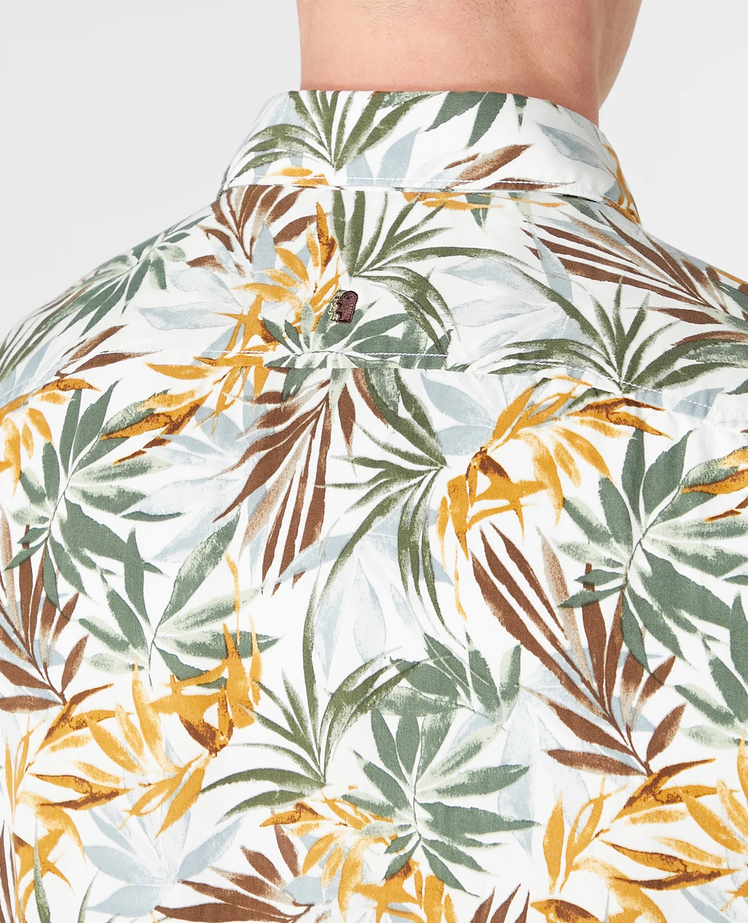 Tapered Fit Print Short Sleeve Shirt - Image 5