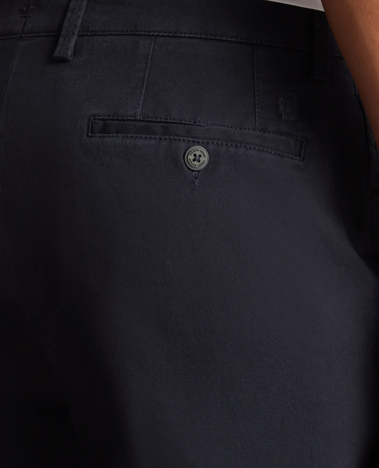 Straight Leg Cotton-Stretch Ronan Chino - Image 4
