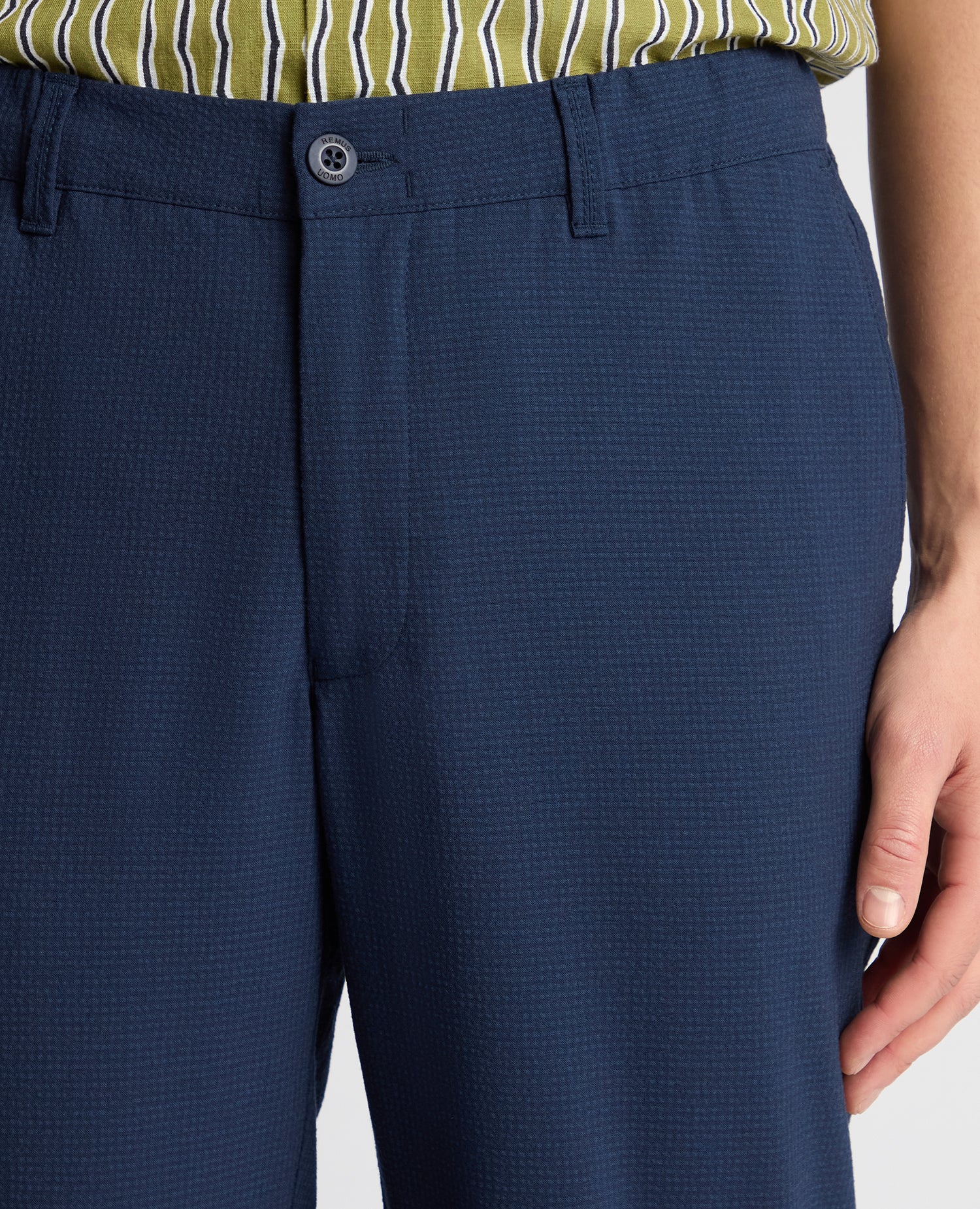 Straight leg polyviscose stretch trouser - Image 4