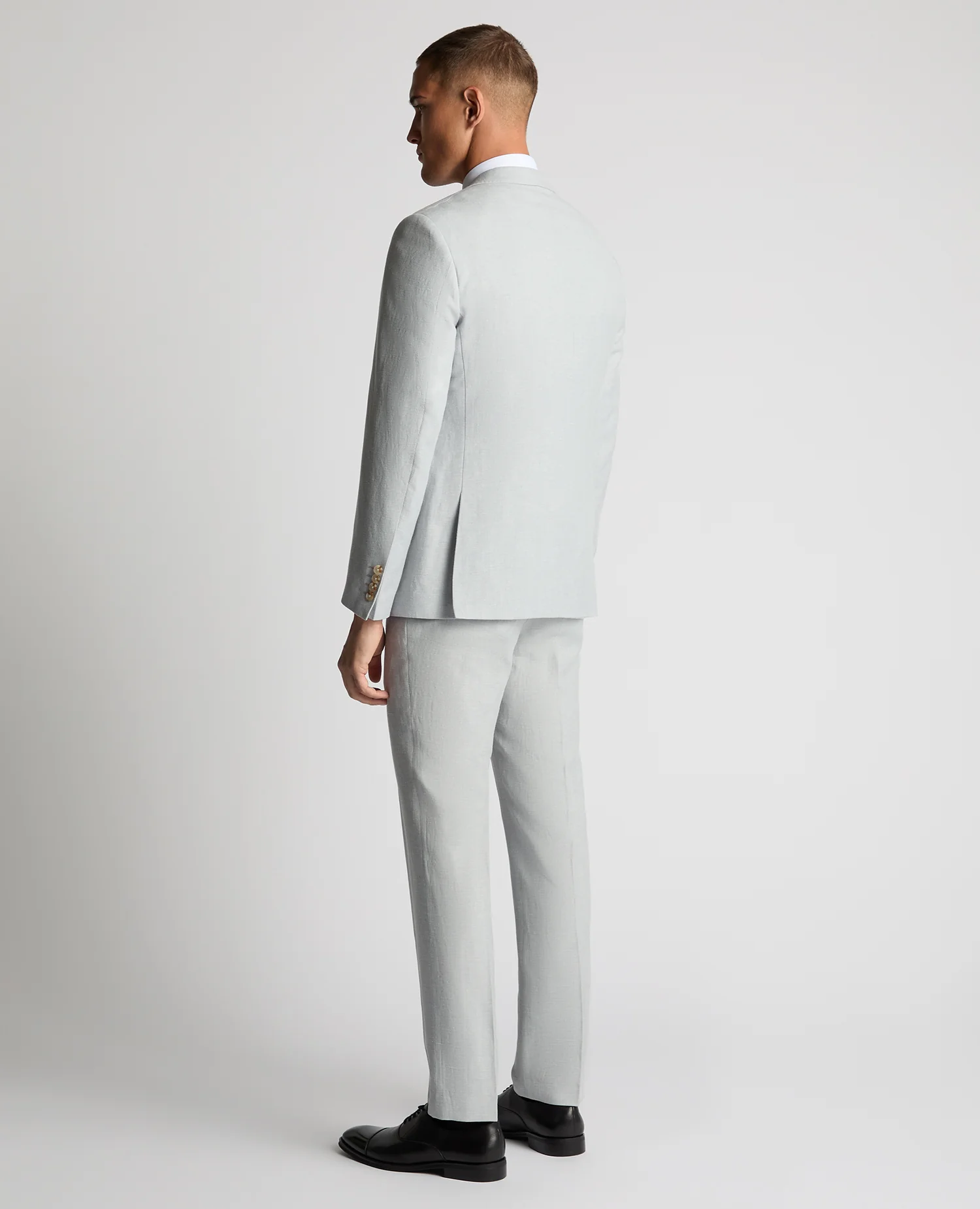 Tapered Fit Linen-Blend Suit Jacket - Image 3