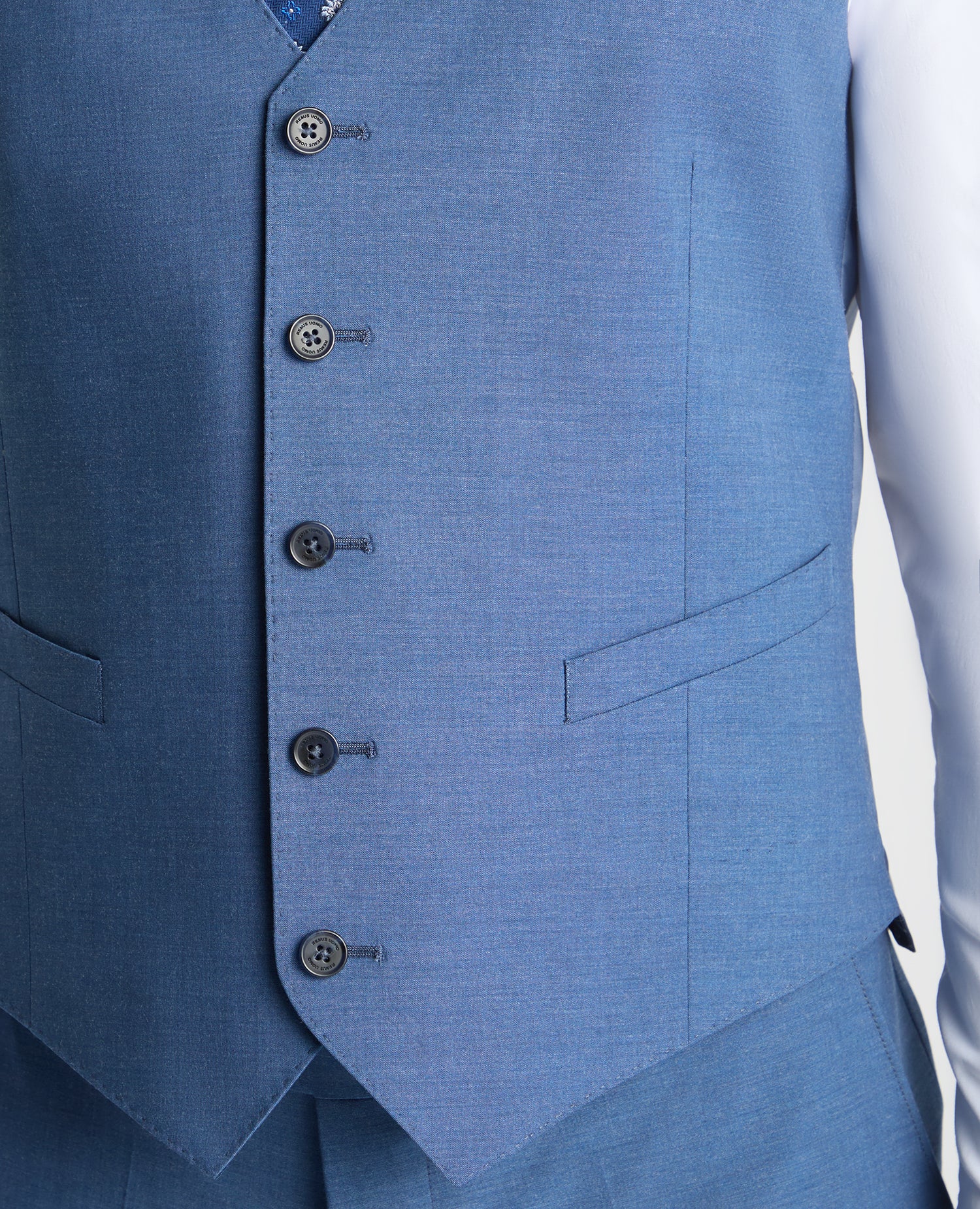 Tapered fit polyviscose stretch waistcoat - Image 4