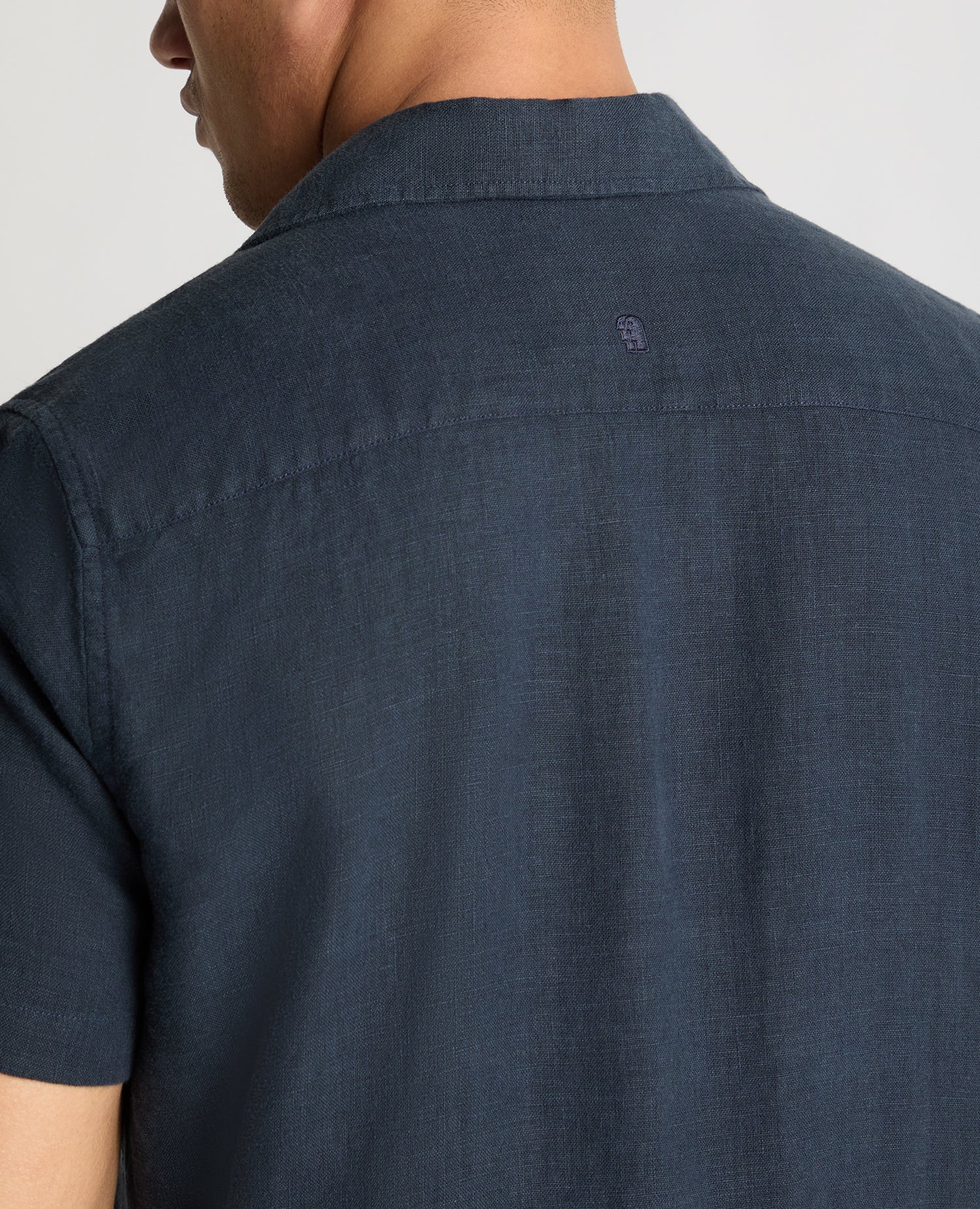 Tapered Fit Short Sleeve Linen Shirt - Image 6