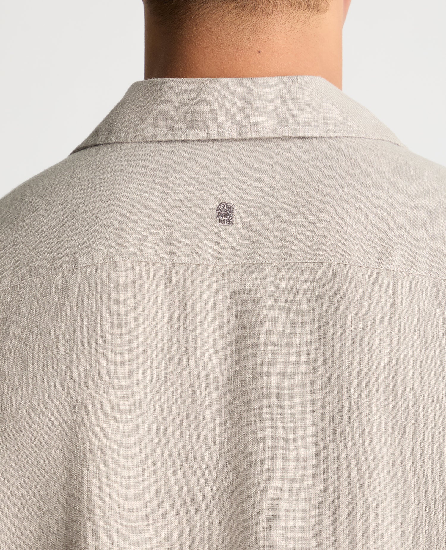 Tapered Fit Short Sleeve Linen Shirt - Image 6