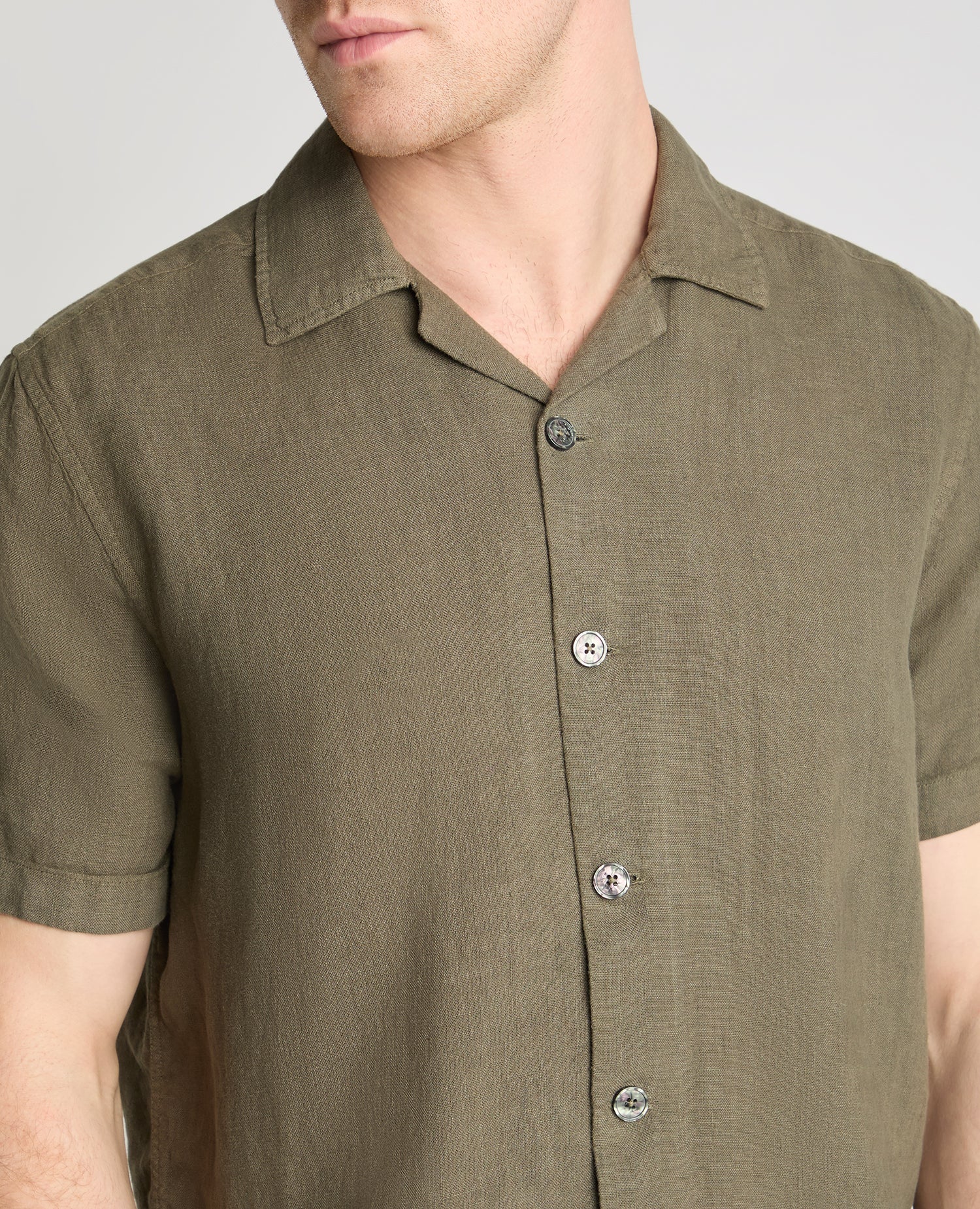 Tapered Fit Short Sleeve Linen Shirt - Image 5