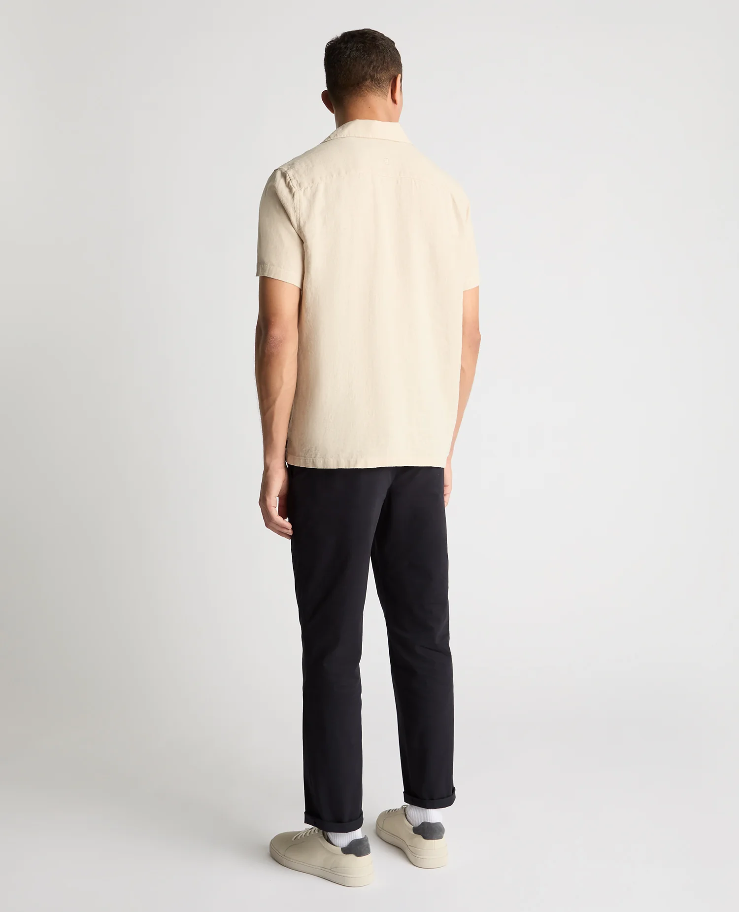 Tapered Fit Short Sleeve Linen Shirt - Image 3