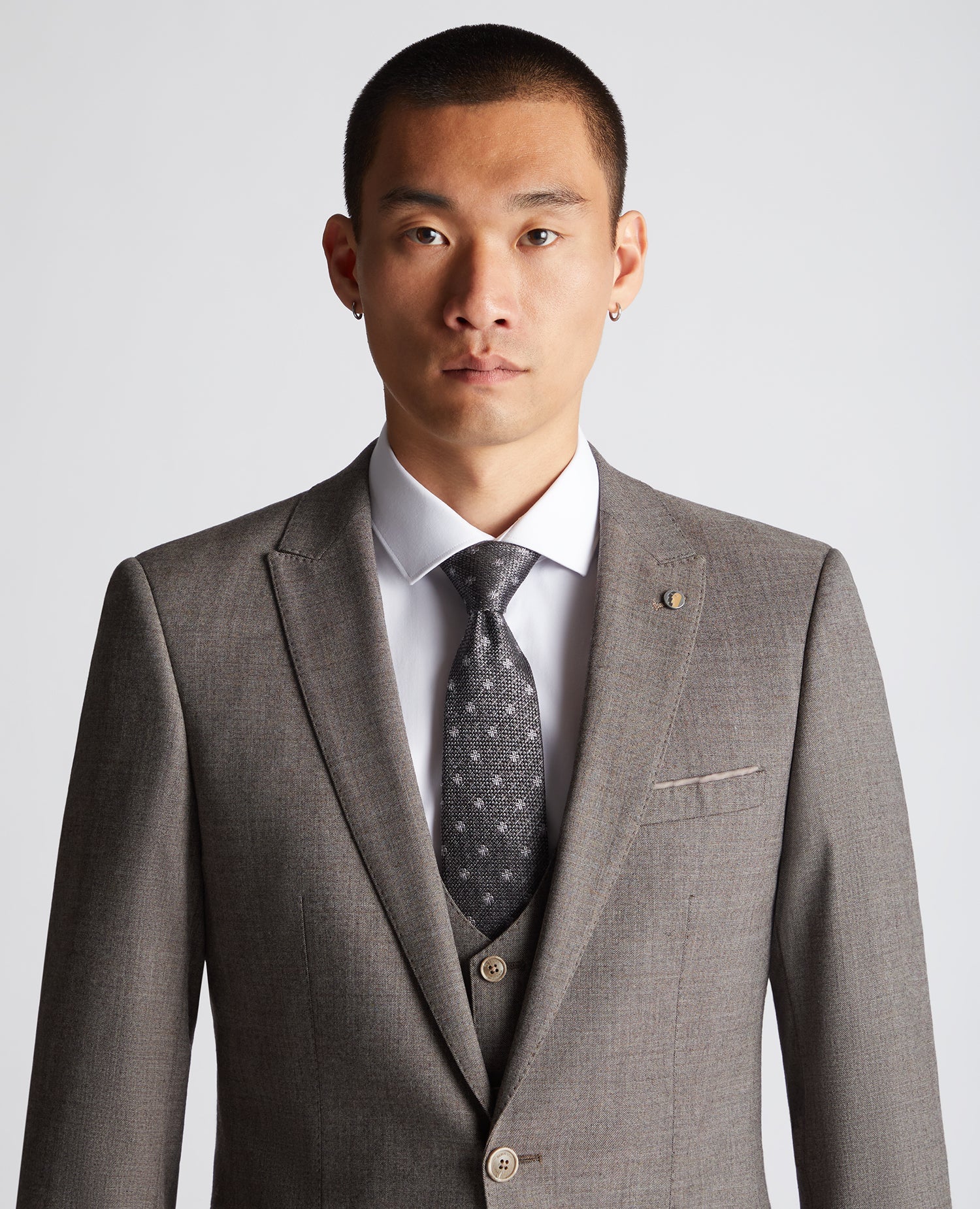 Geometric design tie